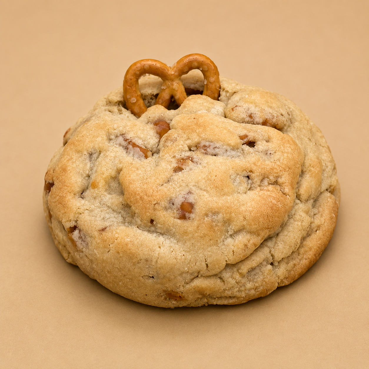 Golden Twist — Pretzel & Caramel (Stuffed)
