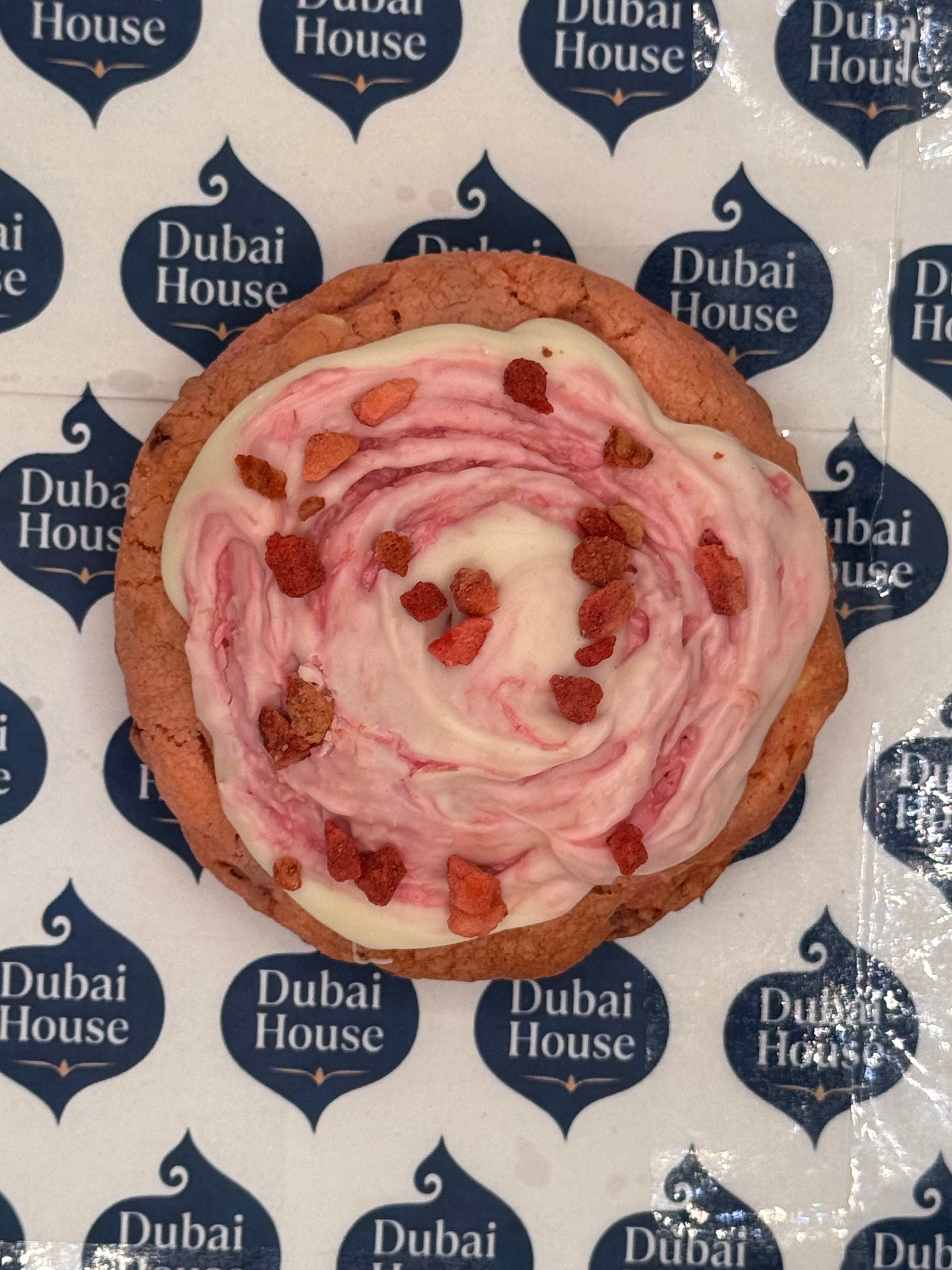 Desert Rose  (LIMITED TIME ONLY) — Strawberry • Vanilla & White Chocolate (Stuffed Kunafa)